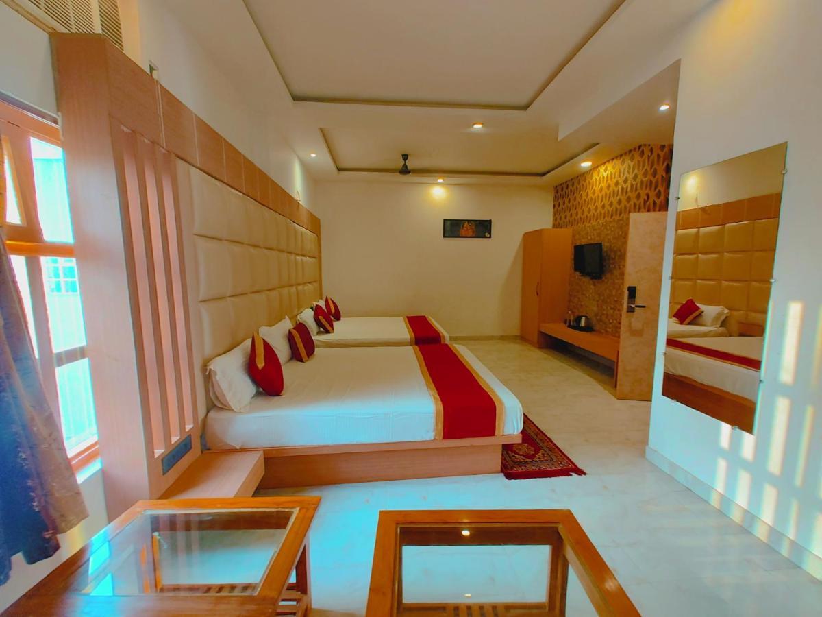 Avadh Sunshine Palace Hotel And Resort Ayodhya Exterior foto