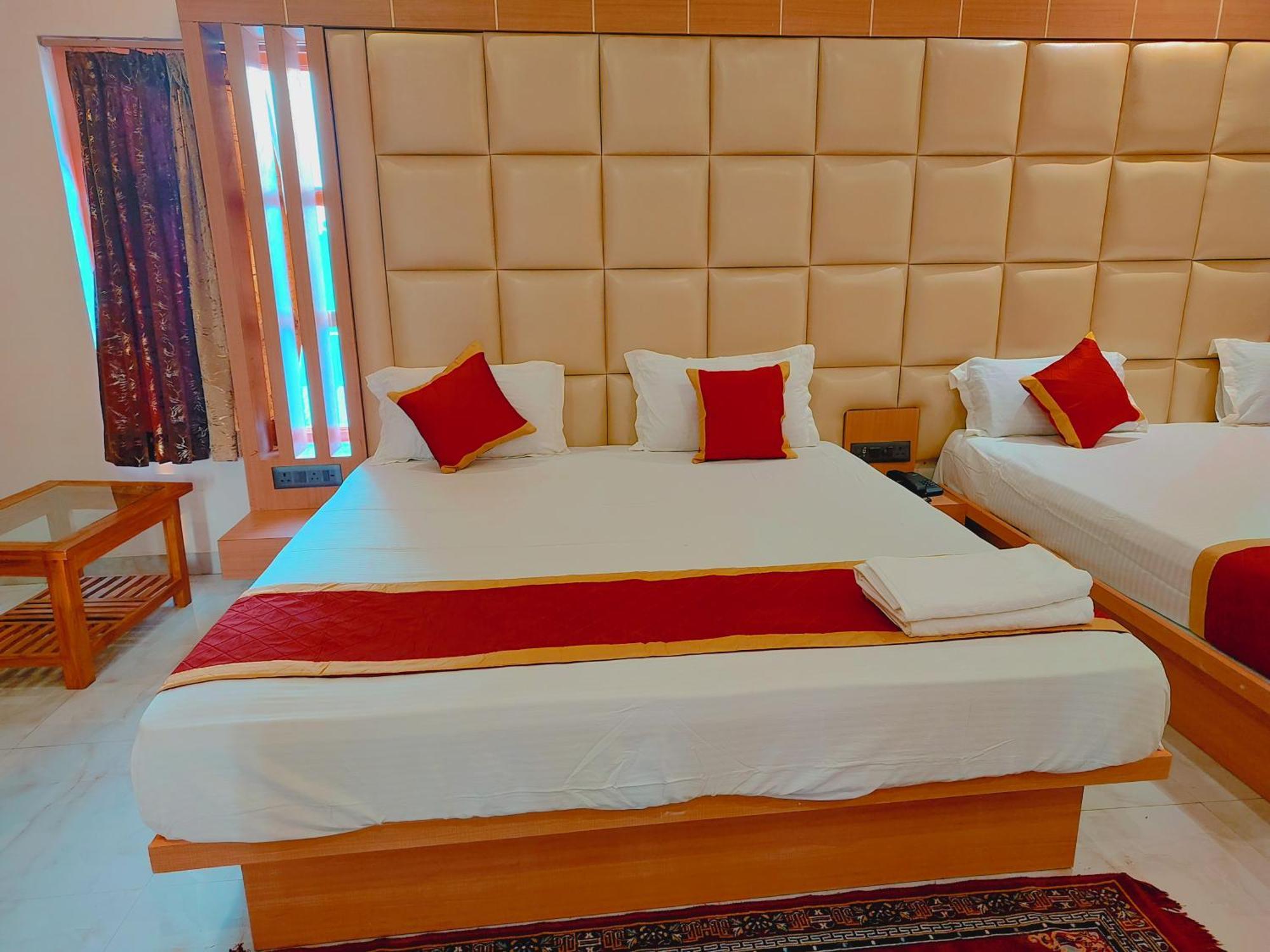 Avadh Sunshine Palace Hotel And Resort Ayodhya Exterior foto