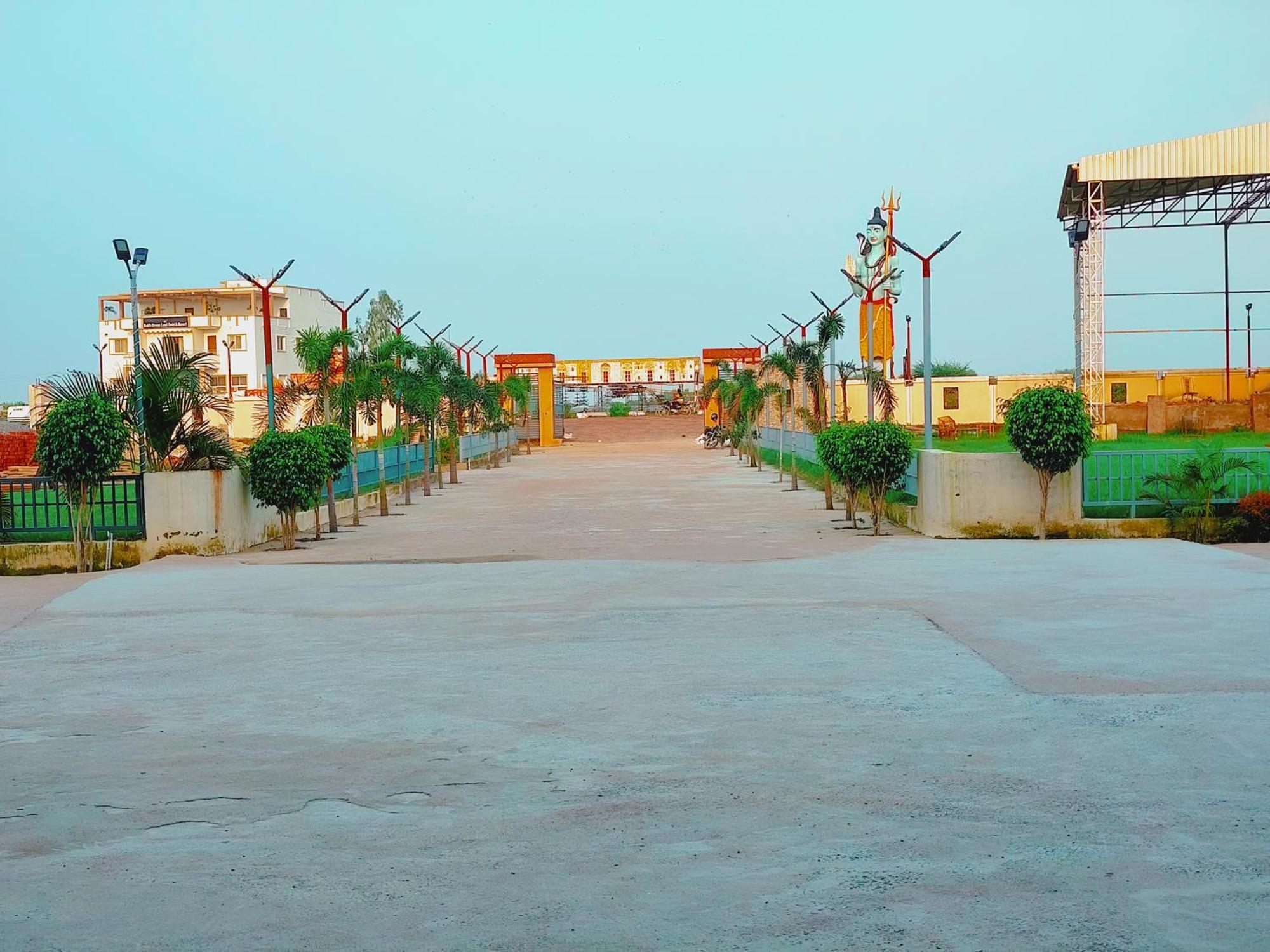 Avadh Sunshine Palace Hotel And Resort Ayodhya Exterior foto