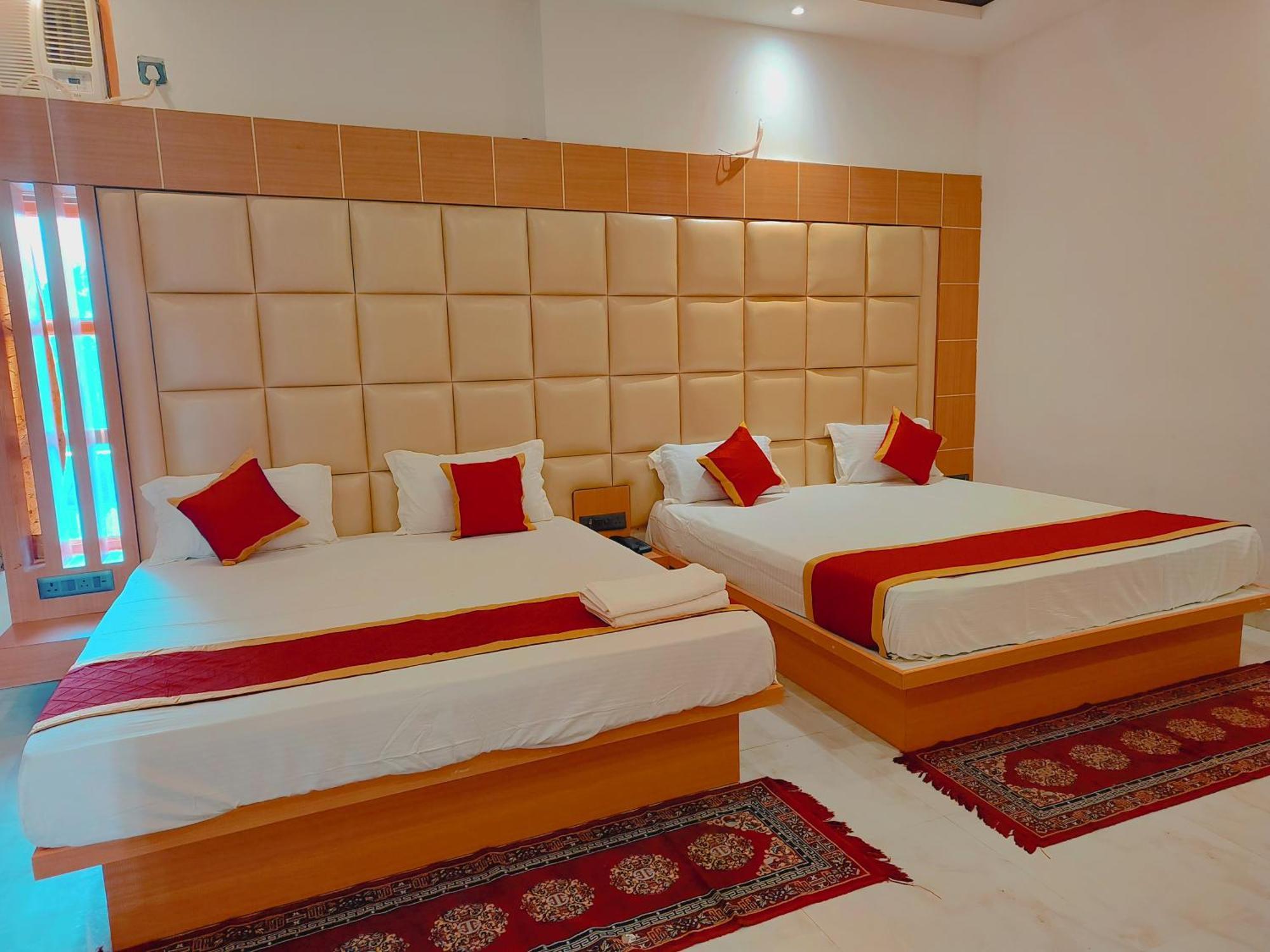 Avadh Sunshine Palace Hotel And Resort Ayodhya Exterior foto